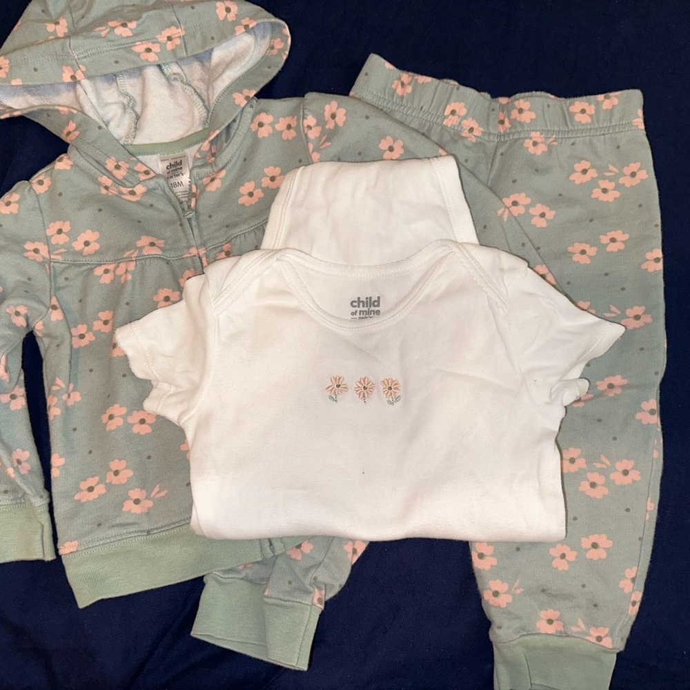 4/$20‎ Child of Mine floral outfit